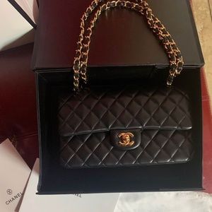 Classic Medium Double Flap